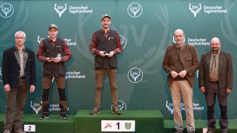 Die Gewinner der Juniorenklasse an der Büchse Die Gewinner der Juniorenklasse an der Büchse